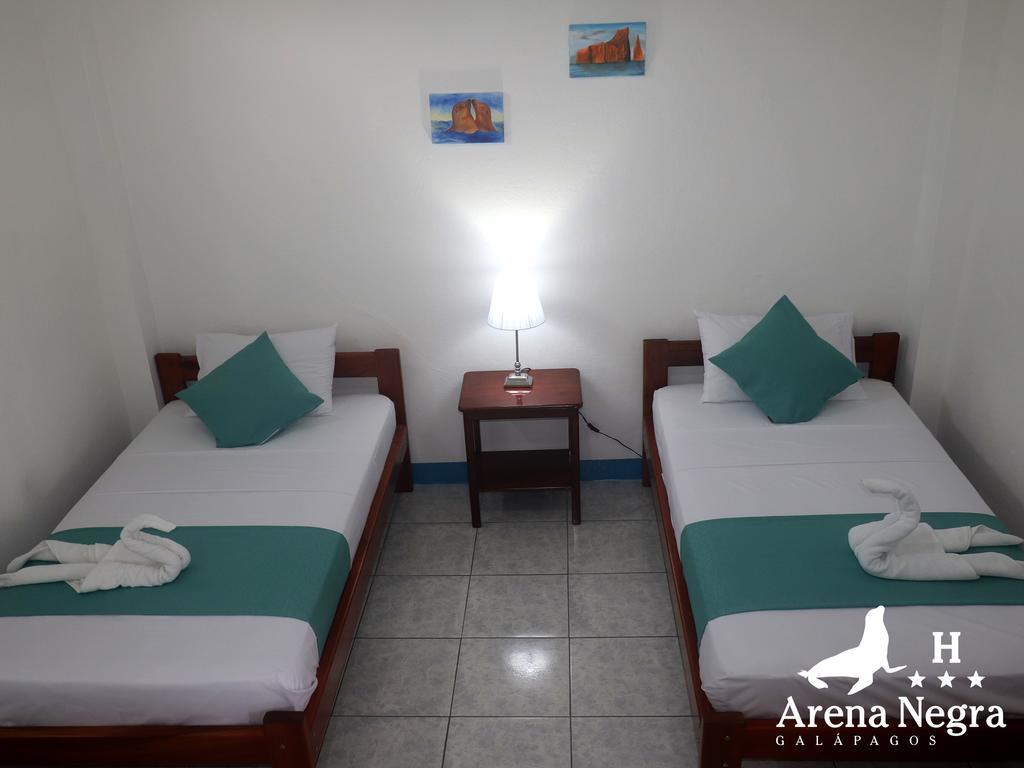 Hostal Arena Negra プエルトアヨラ エクステリア 写真
