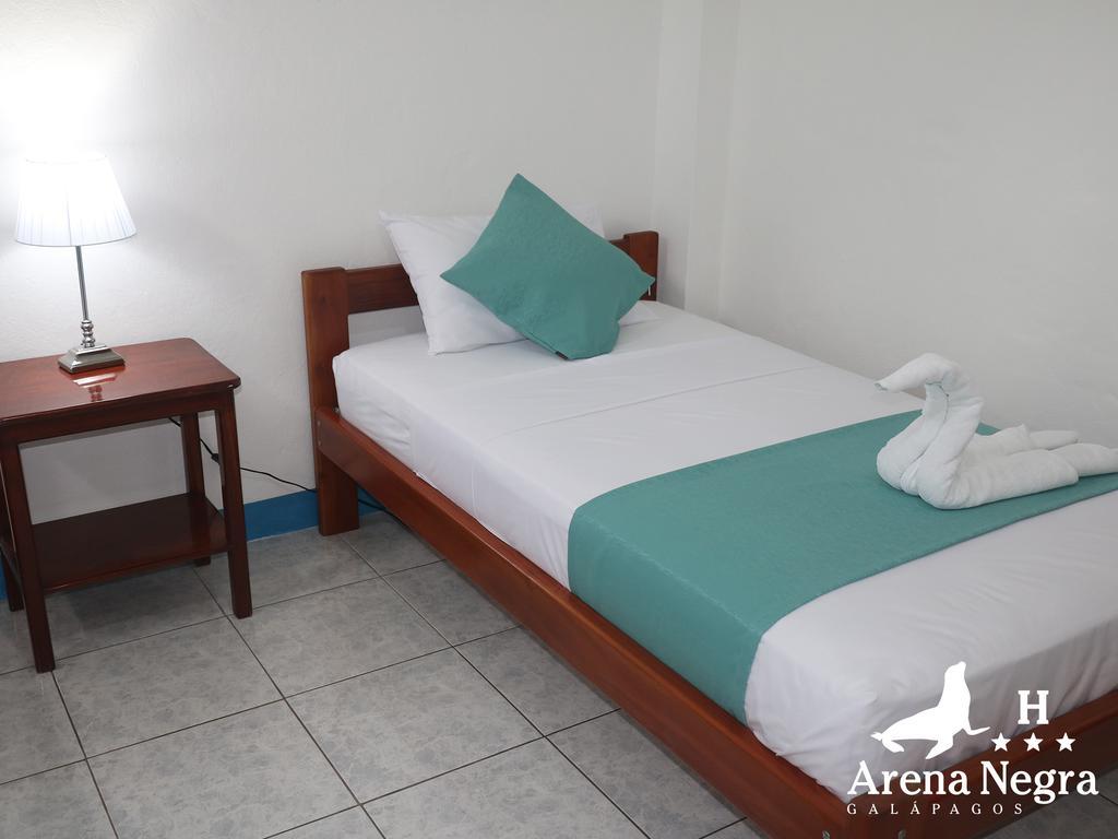 Hostal Arena Negra プエルトアヨラ エクステリア 写真