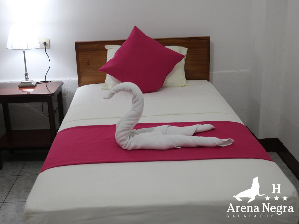Hostal Arena Negra プエルトアヨラ エクステリア 写真
