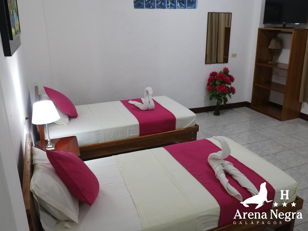 Hostal Arena Negra プエルトアヨラ エクステリア 写真