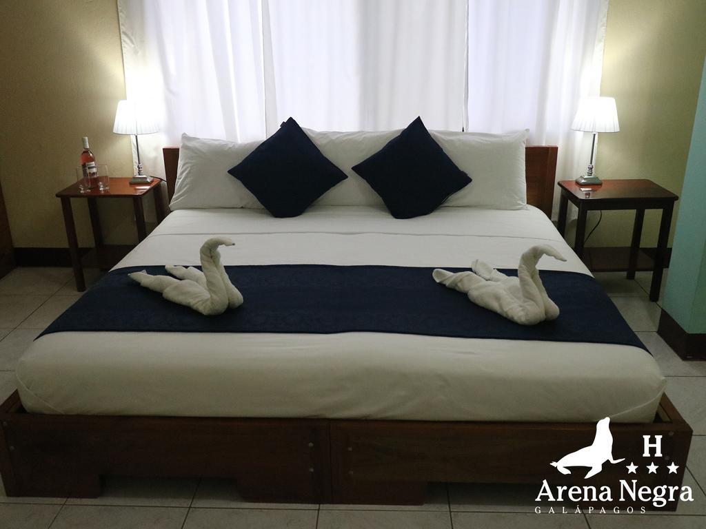 Hostal Arena Negra プエルトアヨラ エクステリア 写真