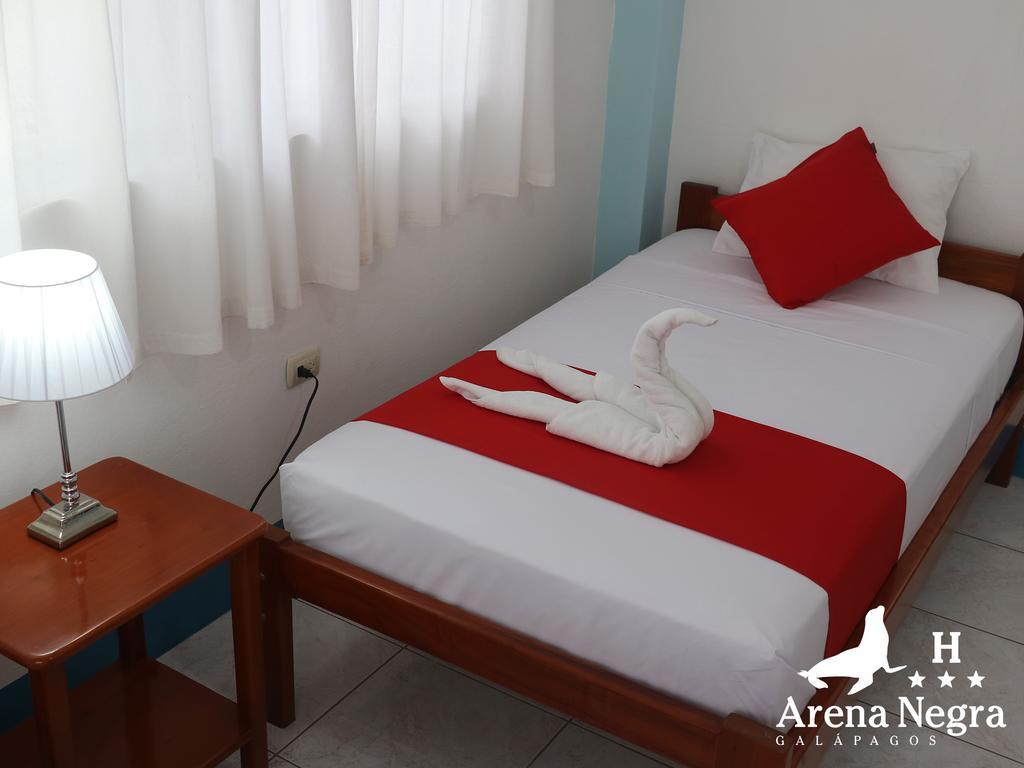 Hostal Arena Negra プエルトアヨラ エクステリア 写真