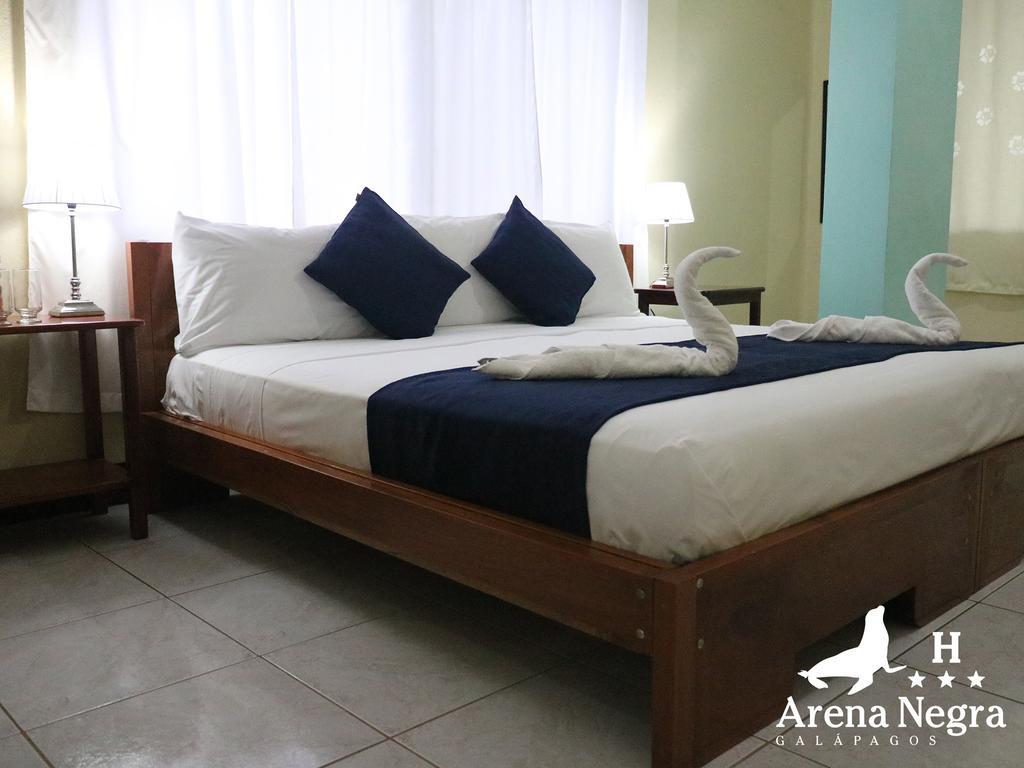 Hostal Arena Negra プエルトアヨラ エクステリア 写真