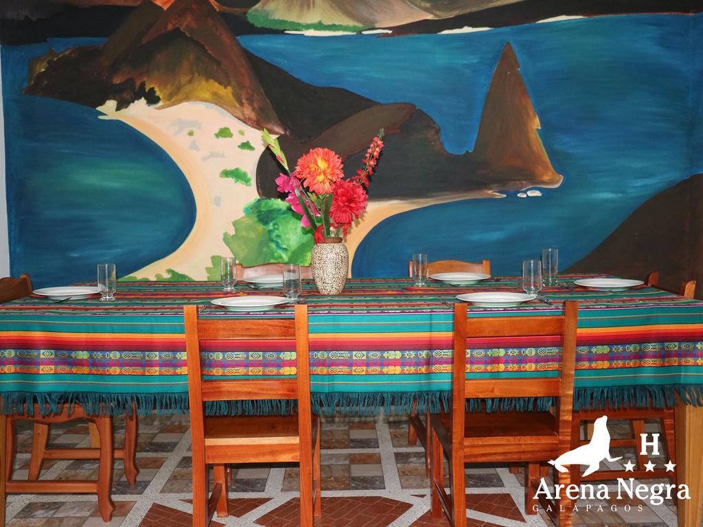 Hostal Arena Negra プエルトアヨラ エクステリア 写真