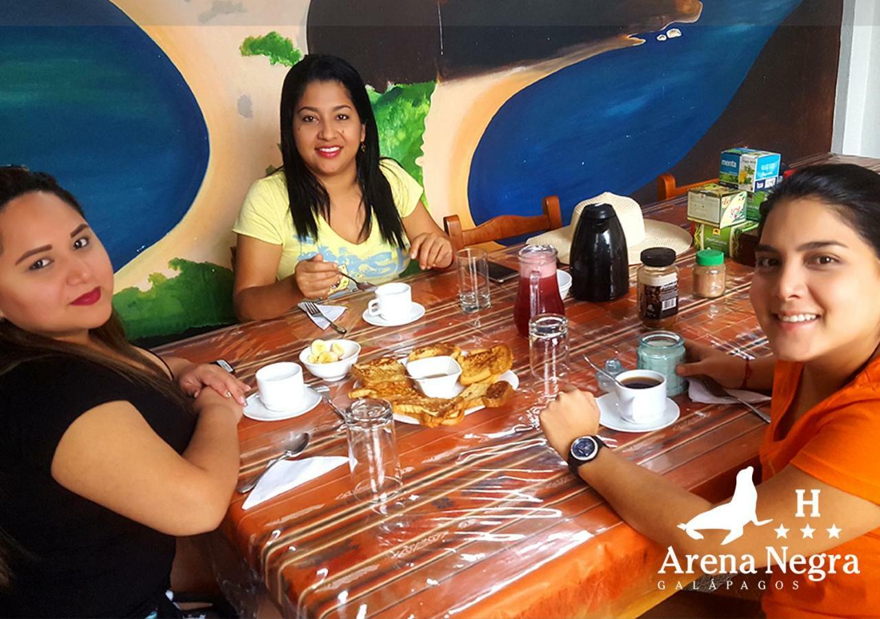Hostal Arena Negra プエルトアヨラ エクステリア 写真