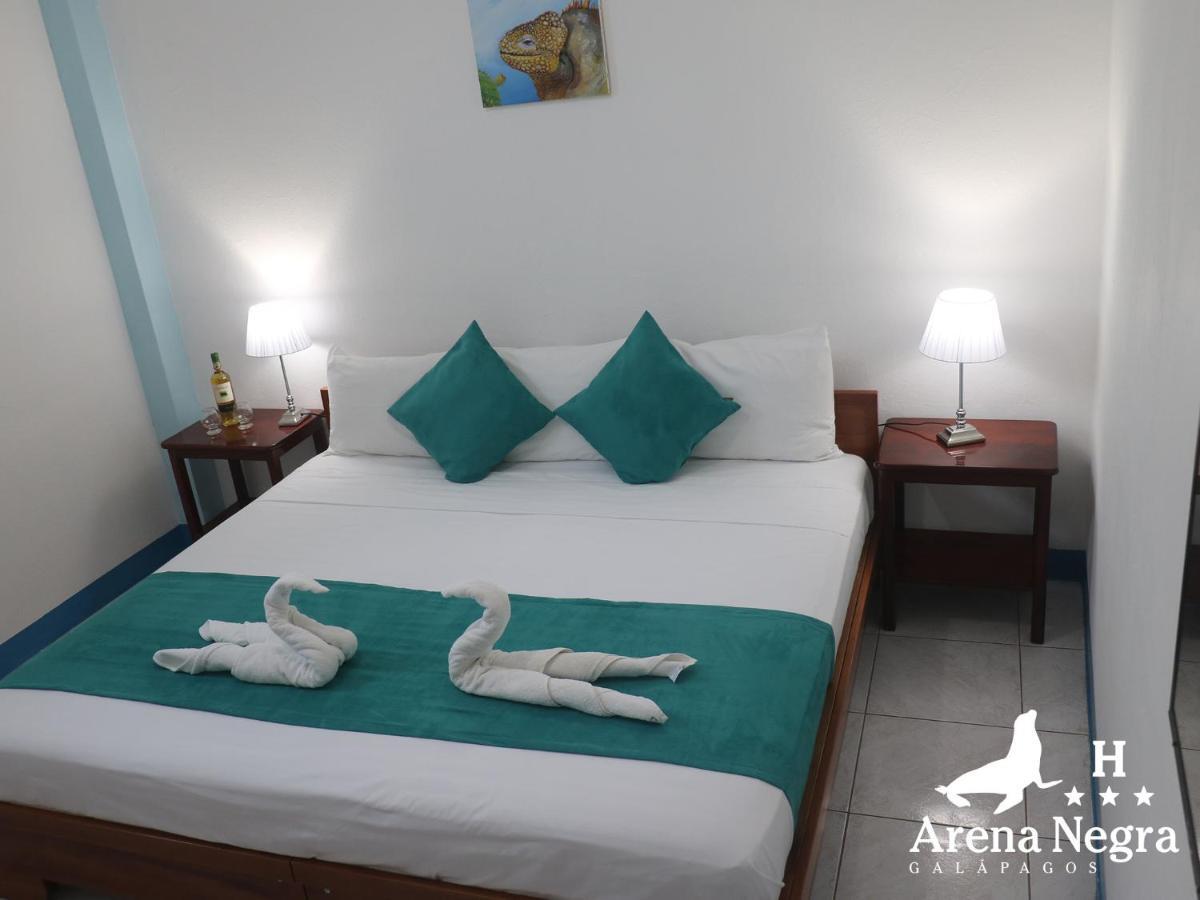 Hostal Arena Negra プエルトアヨラ エクステリア 写真